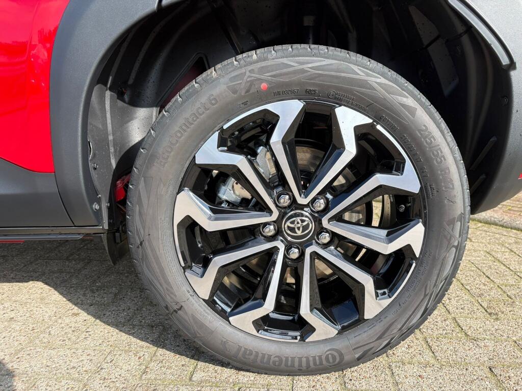 Toyota Yaris Cross 1.5 Hybrid 130 Dynamic | Comfort Pack | Stuur&Stoel vw | Blis - Image 40