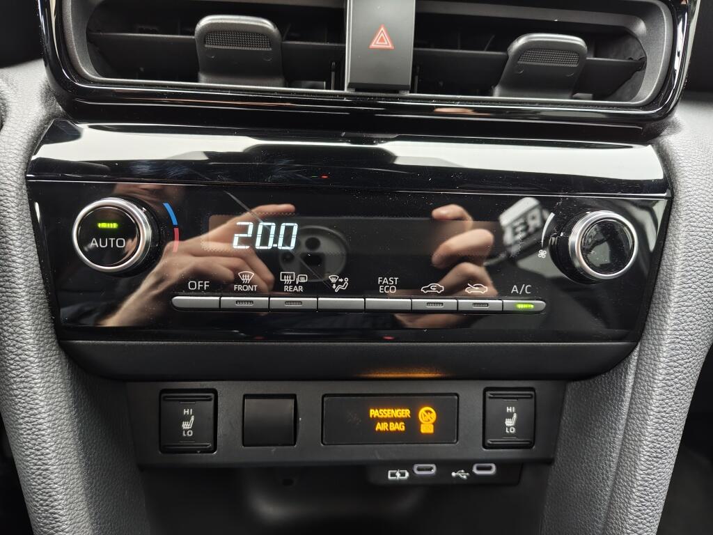 Toyota Yaris Cross 1.5 Hybrid 115 Dynamic | Sensoren v/a | Android Auto | Stu - Image 18