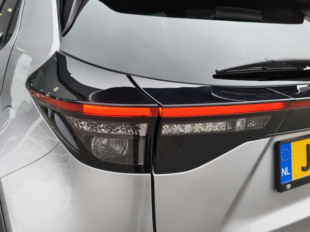 Toyota Yaris Cross 1.5 Hybrid 115 Dynamic | Sensoren v/a | Android Auto | Stu - Image 35