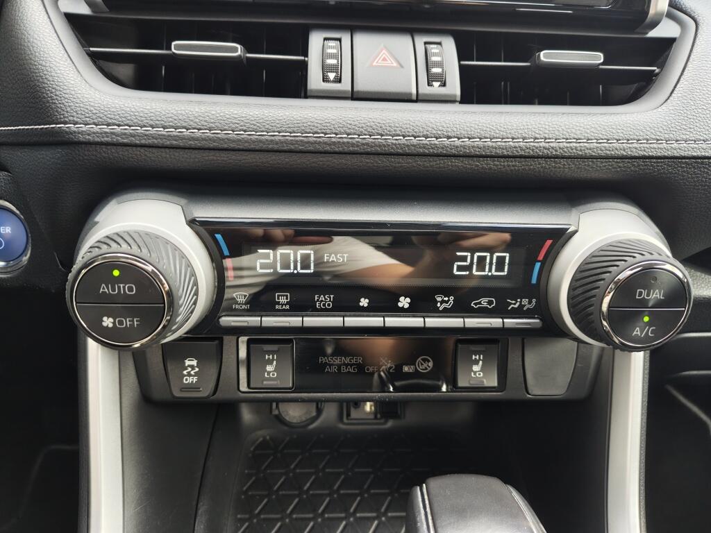 Toyota RAV4 2.5 Hybrid AWD Dynamic Plus | Trekhaak (1650kg trekgewicht) | Schuifkanteldak | Navi | Stoelverwarming - Image 22