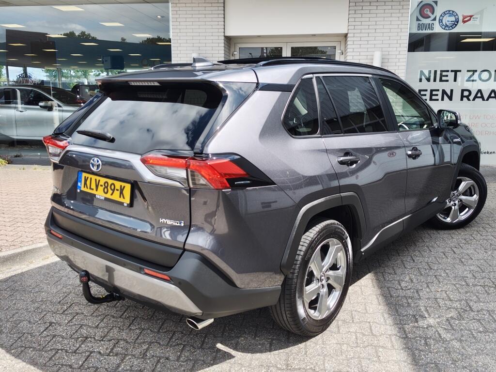 Toyota RAV4 2.5 Hybrid AWD Dynamic Plus | Trekhaak (1650kg trekgewicht) | Schuifkanteldak | Navi | Stoelverwarming - Image 4