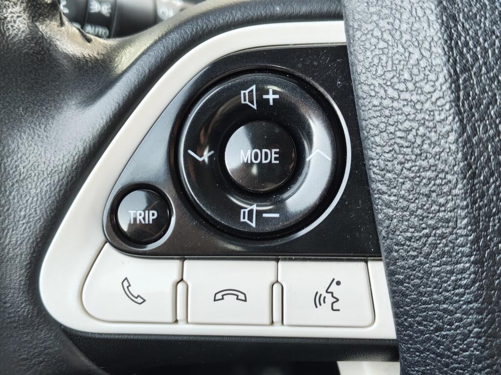 Toyota Prius 1.8 Plug-in Business Plus | Navi | JBL |  Sensoren | Stoelverwar - Image 14