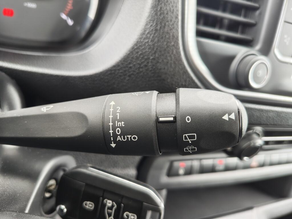 Toyota PROACE Long Worker 2.0 D-4D L2 Navigator | 360 camera | Navi | Sensoren v/a | Android Auto, Apple Carplay - Image 12