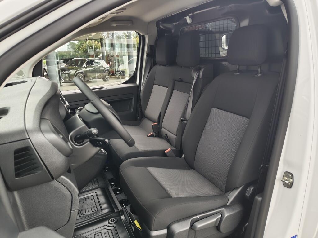 Toyota PROACE Long Worker 2.0 D-4D L2 Navigator | 360 camera | Navi | Sensoren v/a | Android Auto, Apple Carplay - Image 24