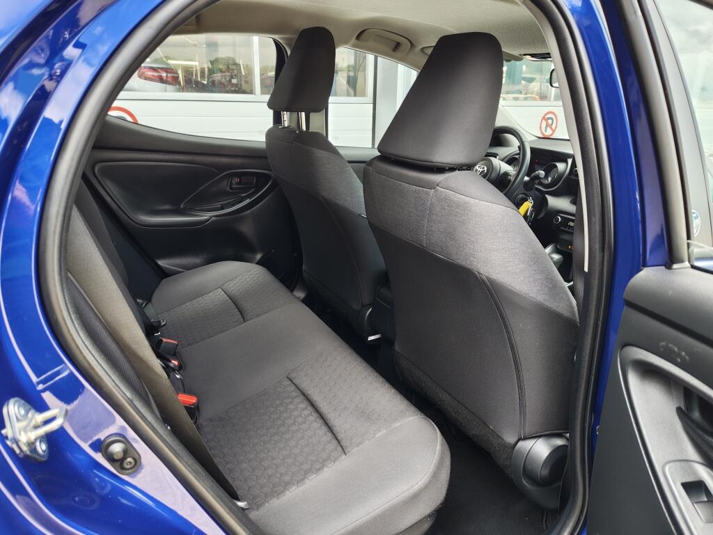 Toyota Yaris 1.5 Hybrid Dynamic | Navi | All Seasons | Adaptieve Cruise Control | Android Auto - Image 28