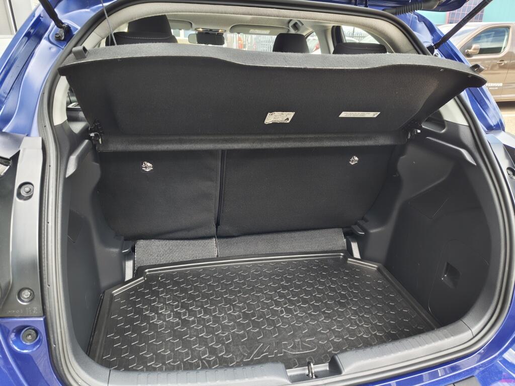 Toyota Yaris 1.5 Hybrid Dynamic | Navi | All Seasons | Adaptieve Cruise Control | Android Auto - Image 30