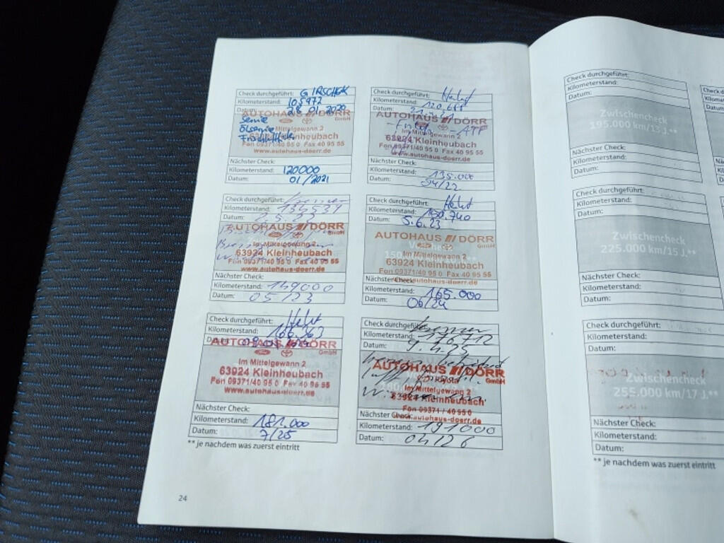 Toyota Yaris 1.5 Hybrid Dynamic | Lichtmetalen velgen | Goed Onderhouden | El. Climate Control - Image 33