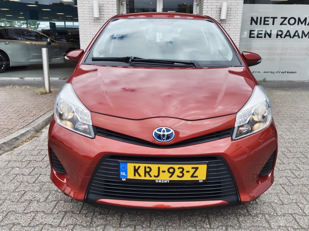 Toyota Yaris 1.5 Hybrid Dynamic | Lichtmetalen velgen | Goed Onderhouden | El. Climate Control - Image 6