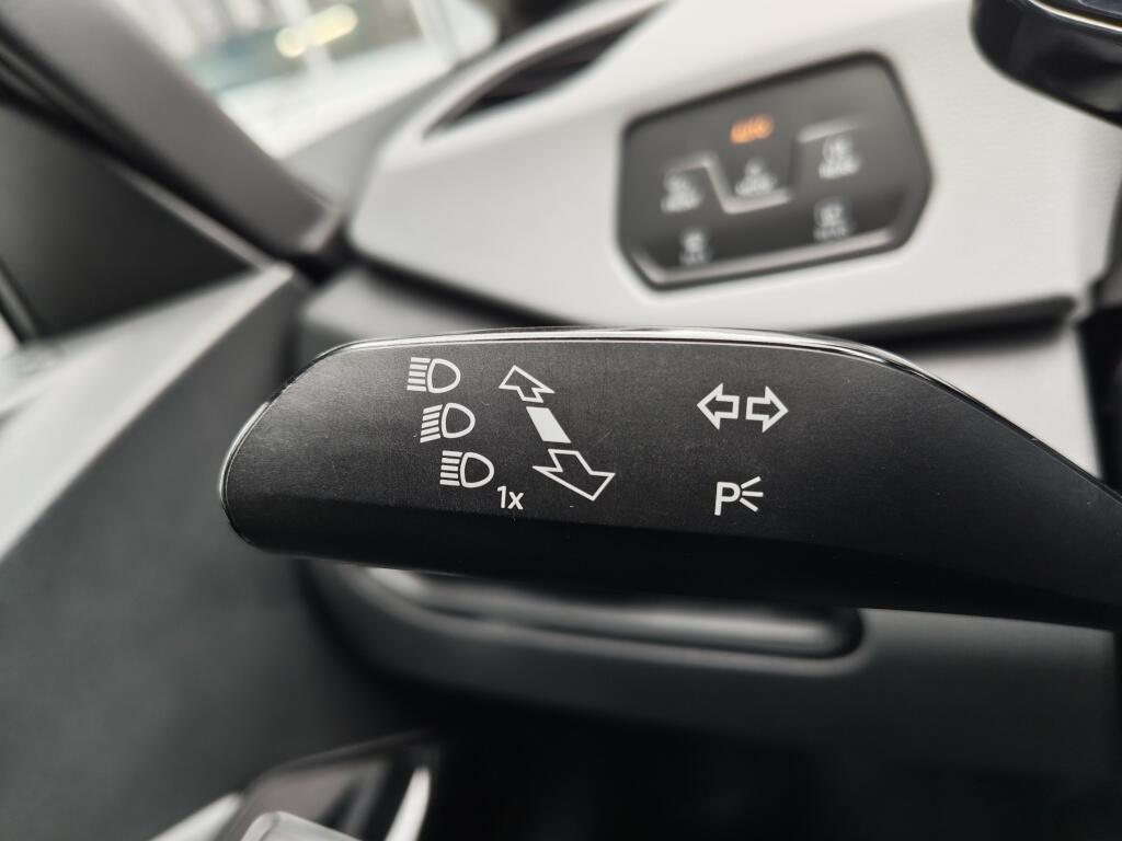 Volkswagen ID.3 First Plus 58 kWh | SOH 87,1 % | Pano | Stoelverwarming | El. Verstelbare stoelen - Image 16