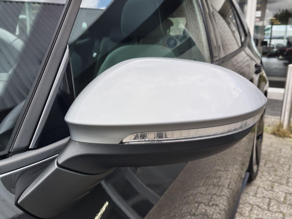 Volkswagen ID.3 First Plus 58 kWh | SOH 87,1 % | Pano | Stoelverwarming | El. Verstelbare stoelen - Image 41