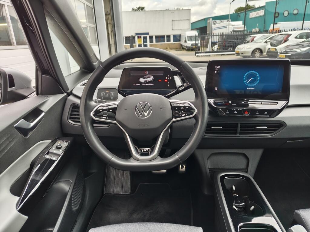 Volkswagen ID.3 First Plus 58 kWh | SOH 87,1 % | Pano | Stoelverwarming | El. Verstelbare stoelen - Image 9