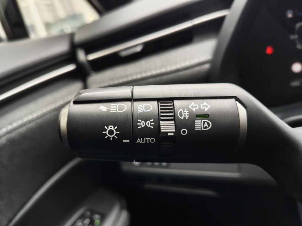 Lexus LBX Business Line 2WD | Sensoren v/a | Blind Spot | Stoelverwarming | Android Auto - Image 11