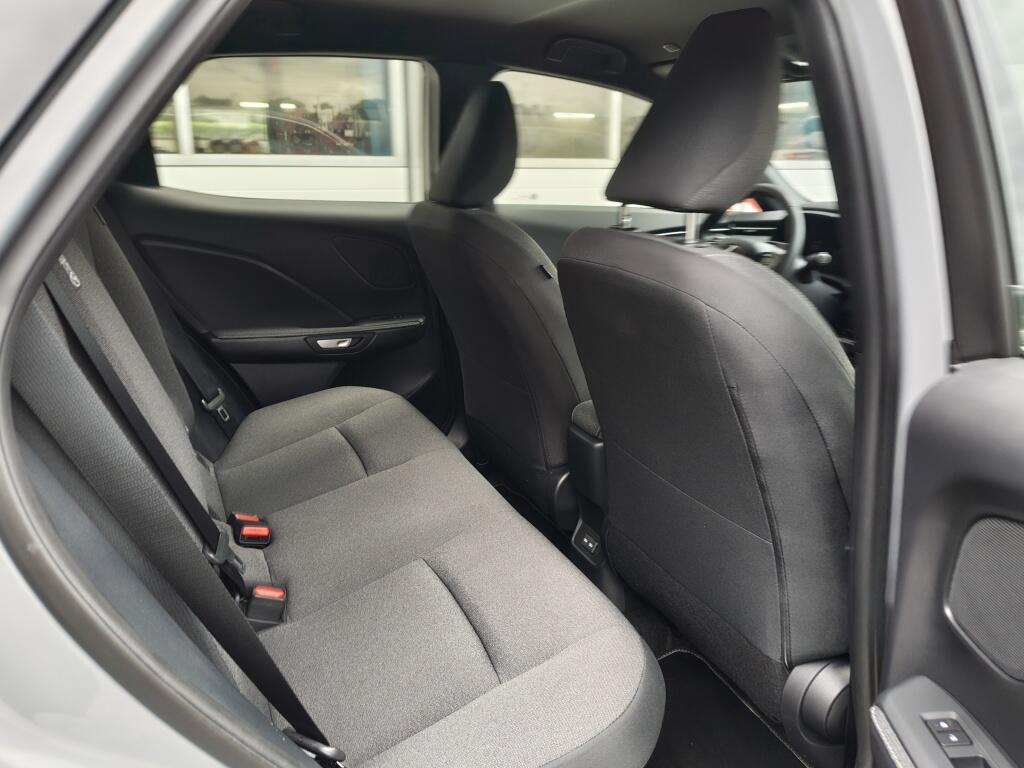 Lexus LBX Business Line 2WD | Sensoren v/a | Blind Spot | Stoelverwarming | Android Auto - Image 28