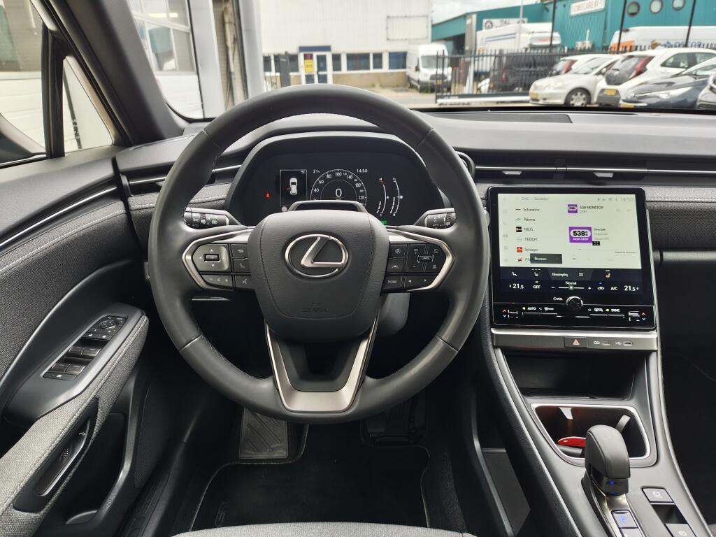 Lexus LBX Business Line 2WD | Sensoren v/a | Blind Spot | Stoelverwarming | Android Auto - Image 8