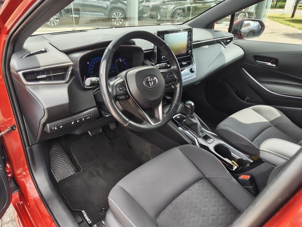 Toyota Corolla Touring Sports 1.8 Hybrid Dynamic | HUD | El. Achterklep | Stoel-Stuurverwarming | Keyless Entry - Image 27