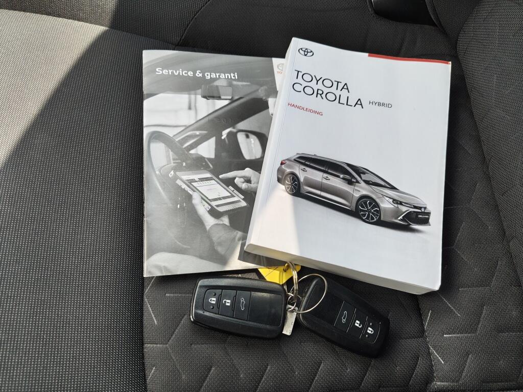 Toyota Corolla Touring Sports 1.8 Hybrid Dynamic | HUD | El. Achterklep | Stoel-Stuurverwarming | Keyless Entry - Image 42