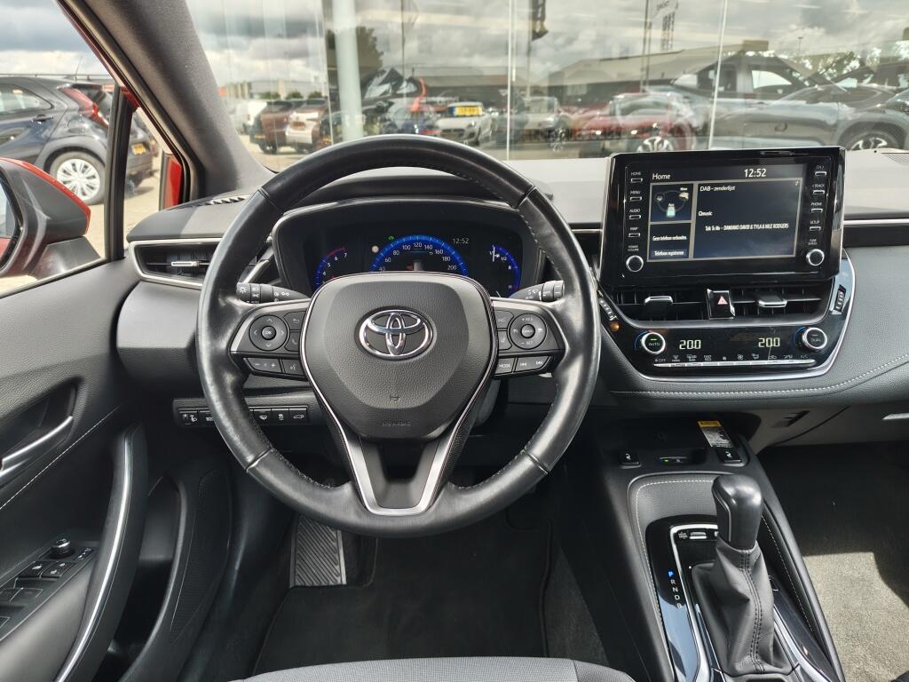 Toyota Corolla Touring Sports 1.8 Hybrid Dynamic | HUD | El. Achterklep | Stoel-Stuurverwarming | Keyless Entry - Image 8