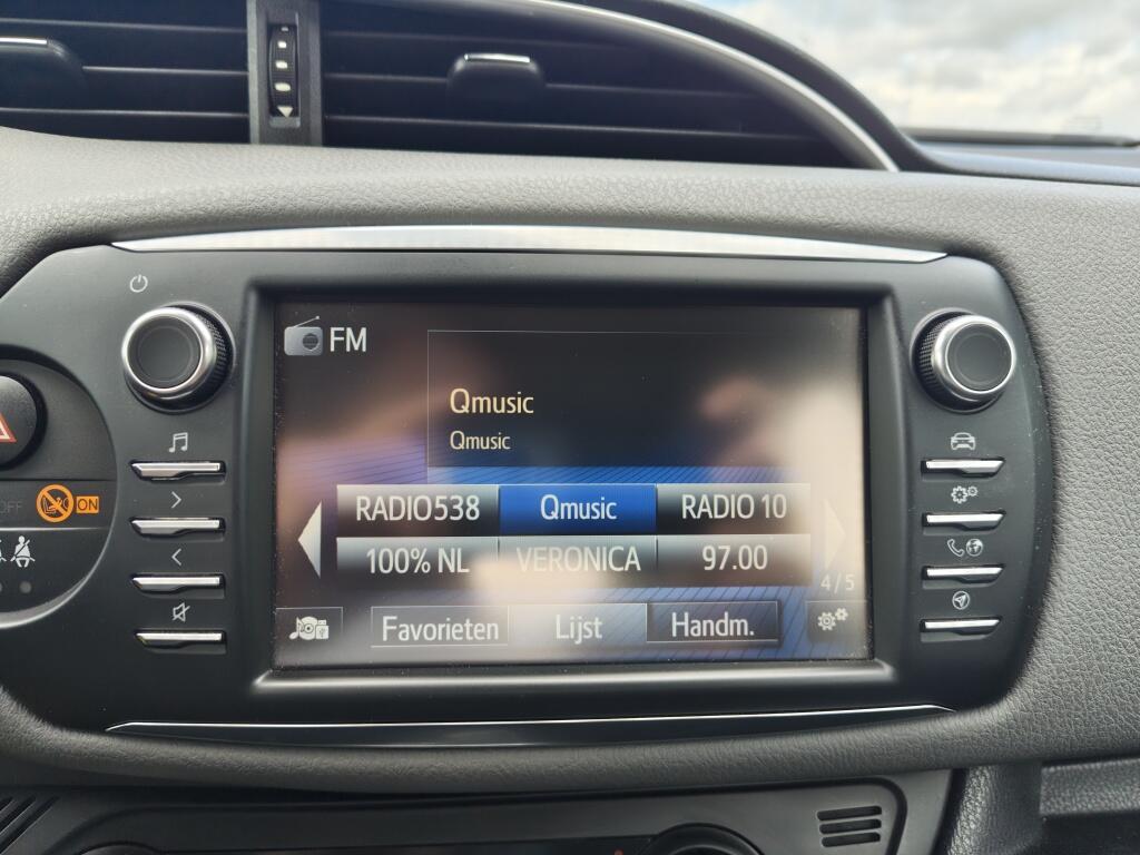 Toyota Yaris 1.5 Hybrid Active | Trekhaak Afn. | Cruise control | Navigatie | - Image 17