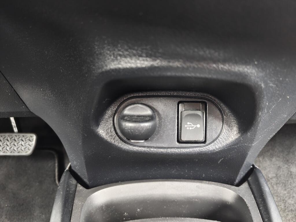 Toyota Yaris 1.5 Hybrid Active | Trekhaak Afn. | Cruise control | Navigatie | - Image 22