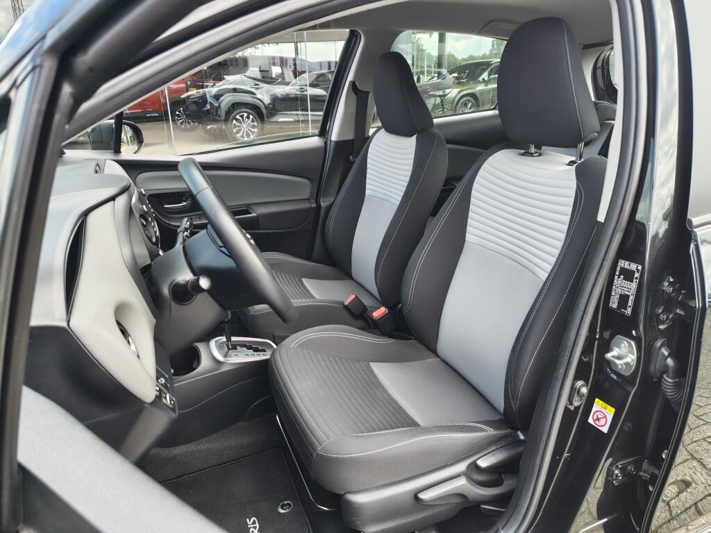 Toyota Yaris 1.5 Hybrid Active | Trekhaak Afn. | Cruise control | Navigatie | - Image 29