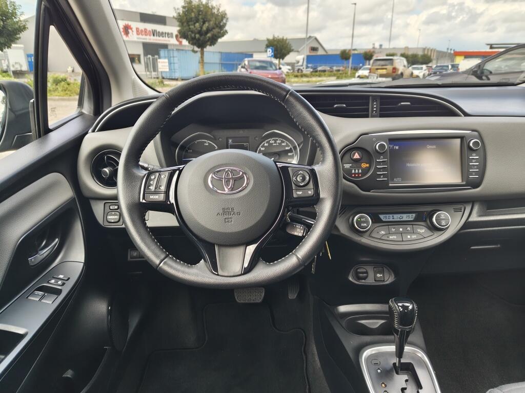 Toyota Yaris 1.5 Hybrid Active | Trekhaak Afn. | Cruise control | Navigatie | - Image 9