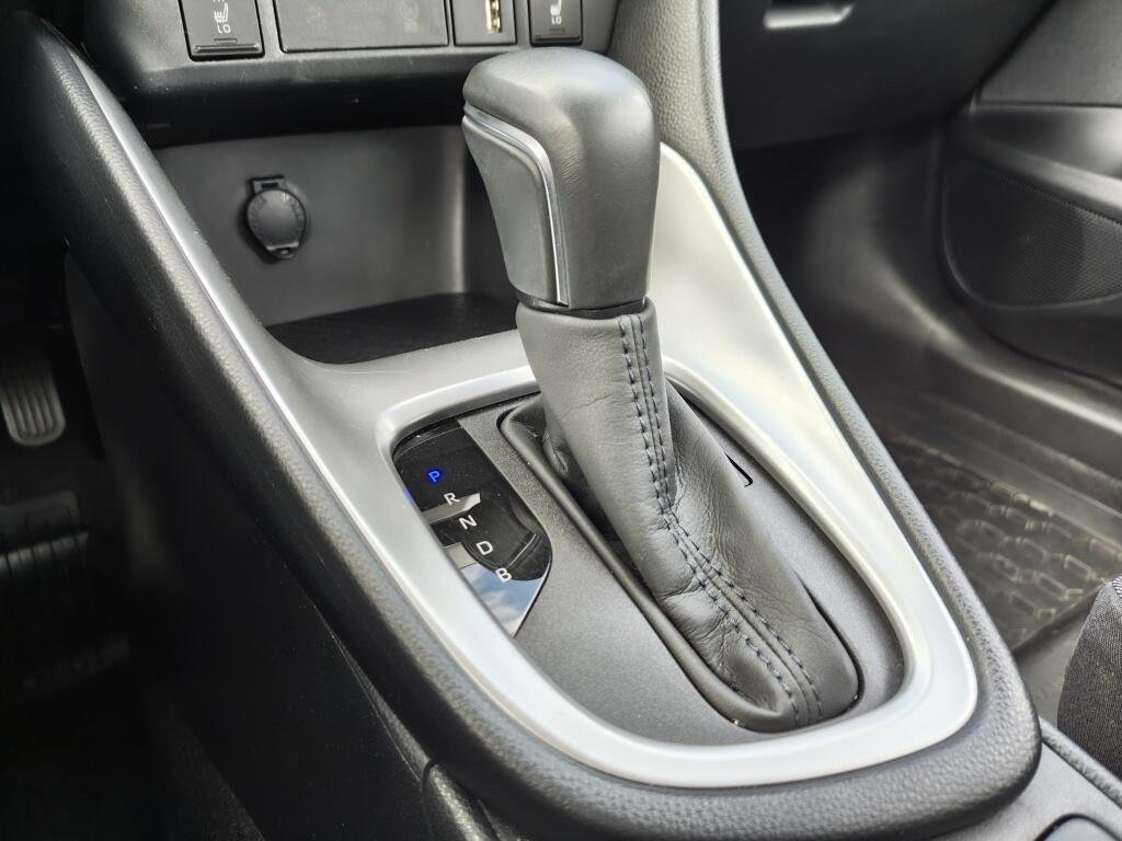 Toyota Yaris 1.5 Hybrid Dynamic | Keyless Entry | Stoel-Stuurverwarming | Android Auto, Apple Carplay | - Image 19
