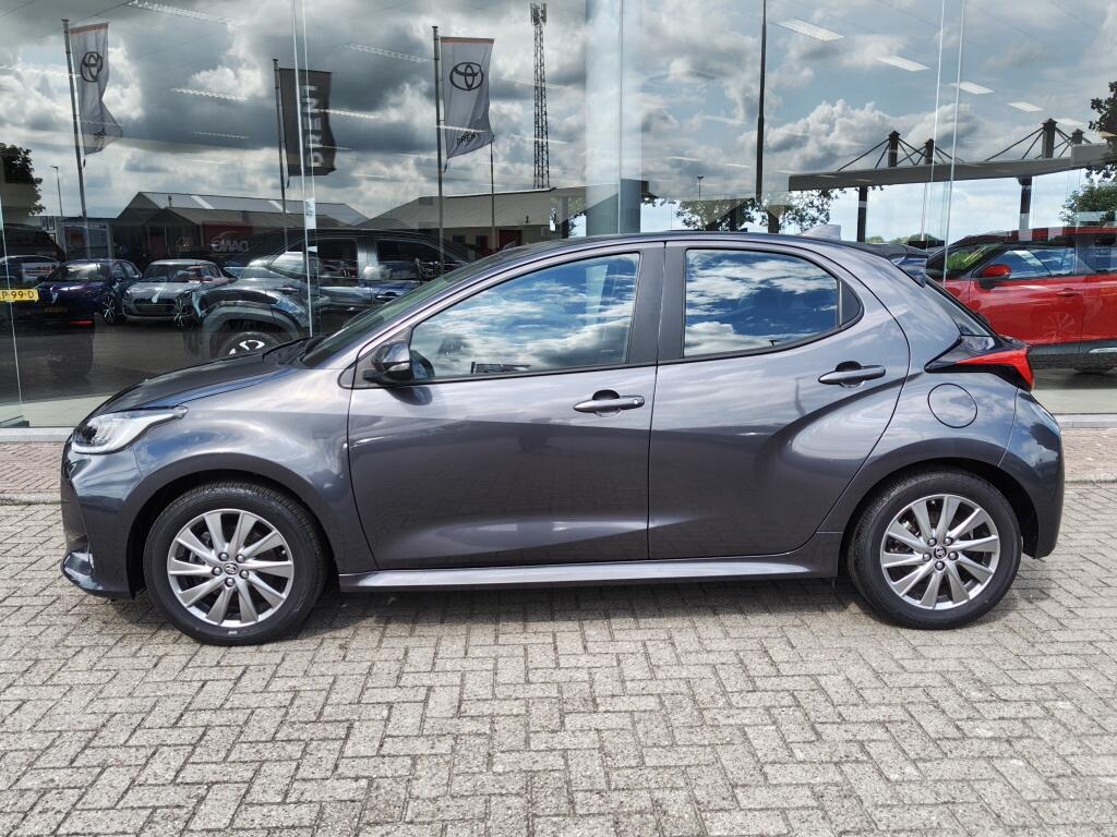 Toyota Yaris 1.5 Hybrid Dynamic | Keyless Entry | Stoel-Stuurverwarming | Android Auto, Apple Carplay | - Image 3