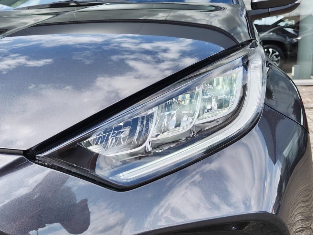 Toyota Yaris 1.5 Hybrid Dynamic | Keyless Entry | Stoel-Stuurverwarming | Android Auto, Apple Carplay | - Image 31