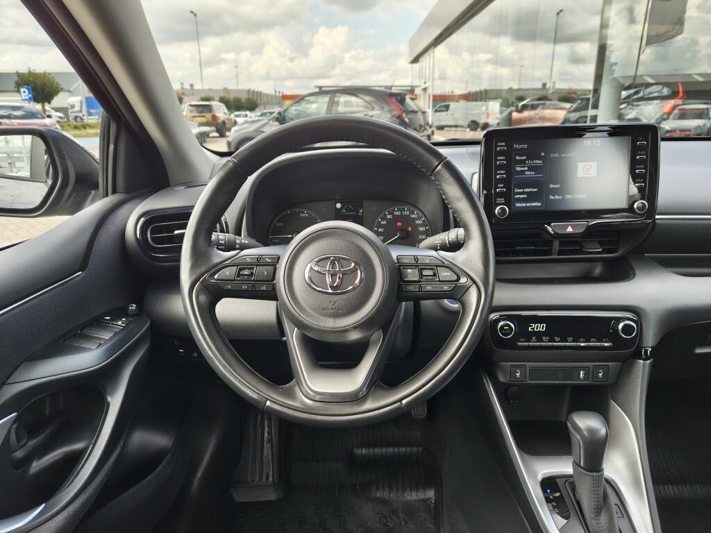 Toyota Yaris 1.5 Hybrid Dynamic | Keyless Entry | Stoel-Stuurverwarming | Android Auto, Apple Carplay | - Image 8