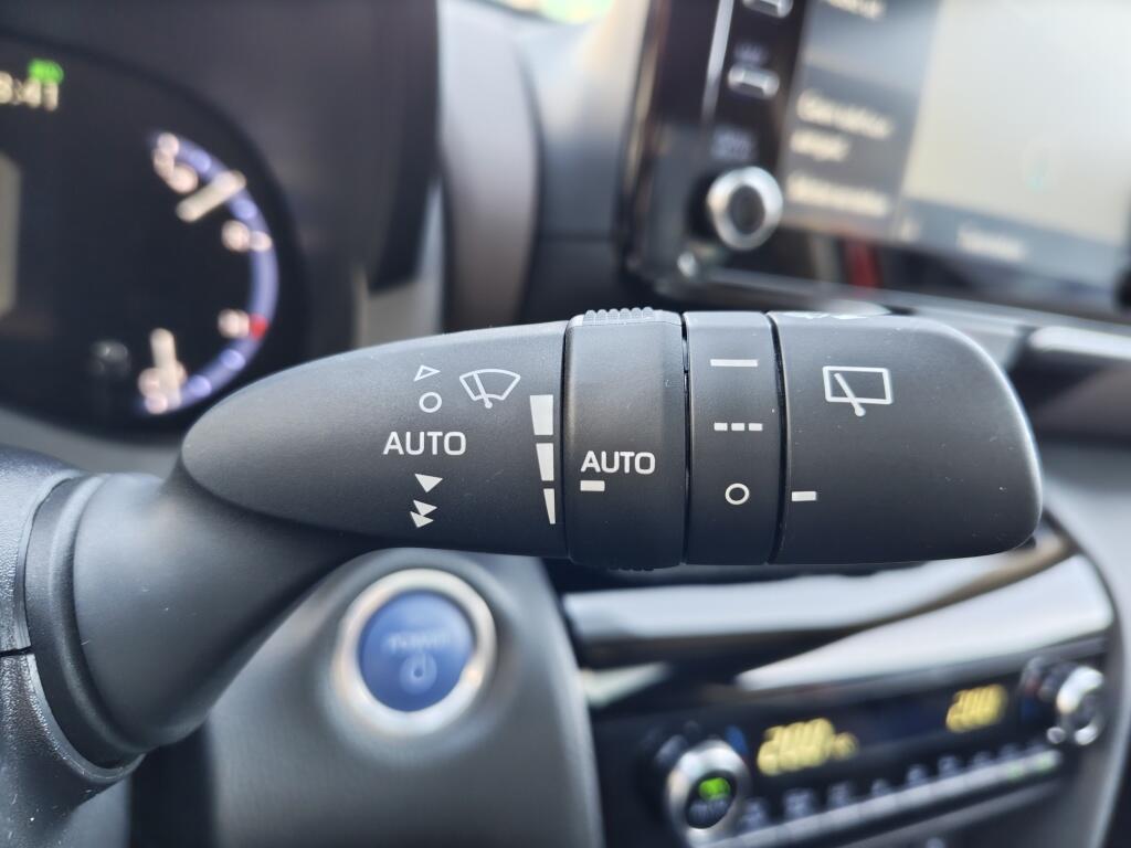 Toyota Yaris Cross 1.5 Hybrid Executive | Pano | HUD | 360 camera | Navi | PDC | Stoelverwar - Image 15
