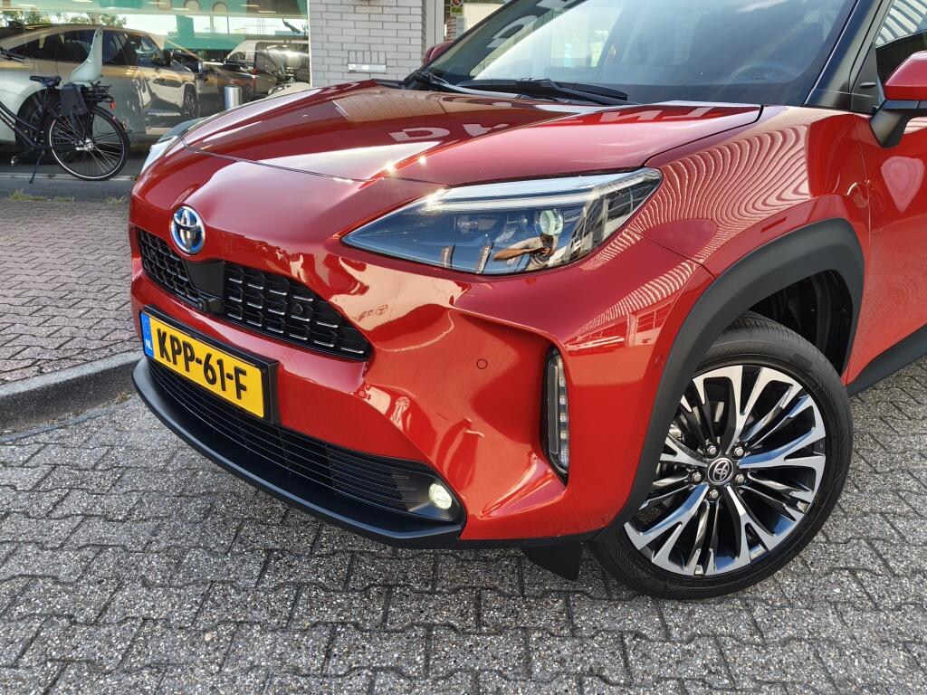 Toyota Yaris Cross 1.5 Hybrid Executive | Pano | HUD | 360 camera | Navi | PDC | Stoelverwar - Image 2