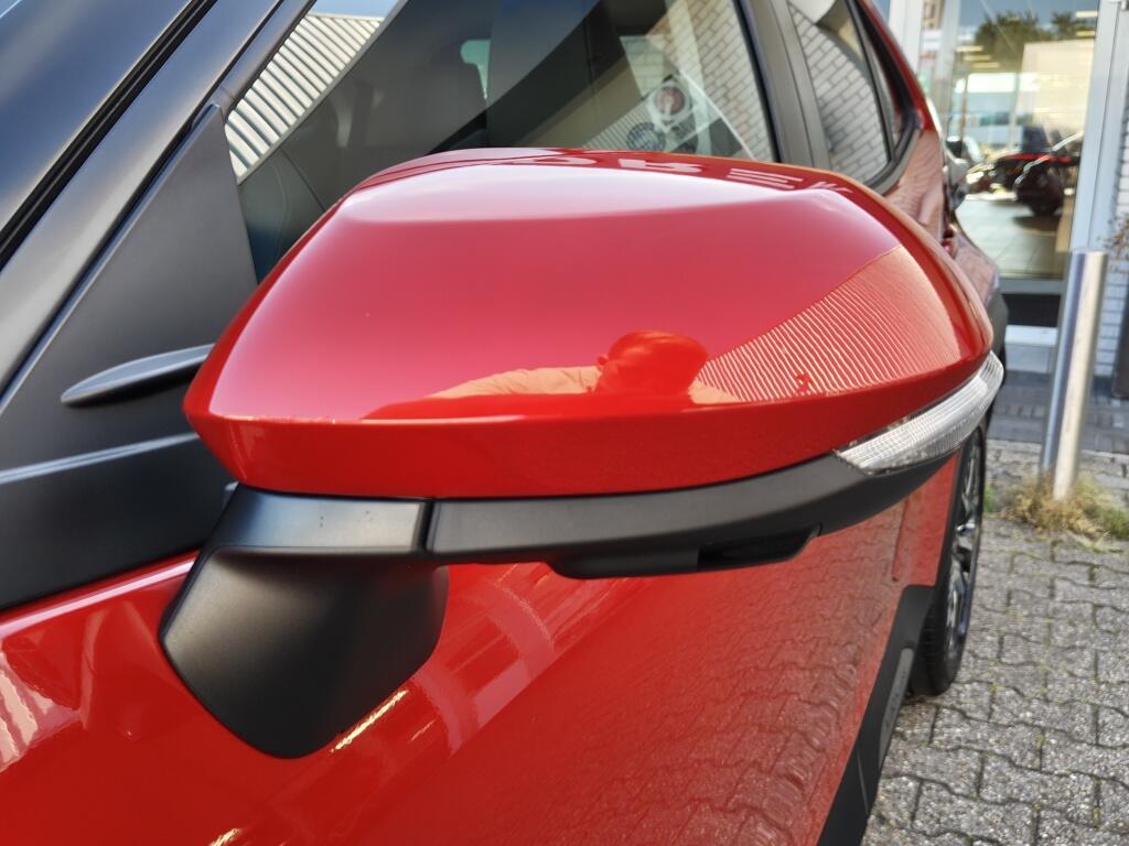 Toyota Yaris Cross 1.5 Hybrid Executive | Pano | HUD | 360 camera | Navi | PDC | Stoelverwar - Image 43