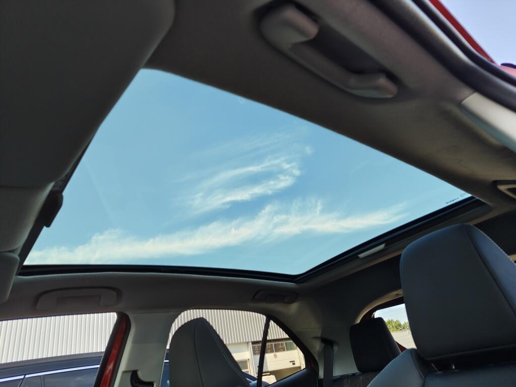Toyota Yaris Cross 1.5 Hybrid Executive | Pano | HUD | 360 camera | Navi | PDC | Stoelverwar - Image 8