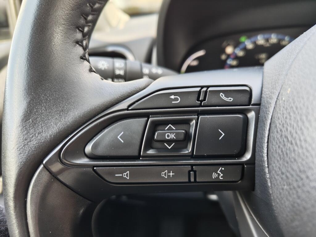 Toyota Yaris Cross 1.5 Hybrid Dynamic | Navi | Head Up Display | El. Achterklep | Keyless Entry - Image 12