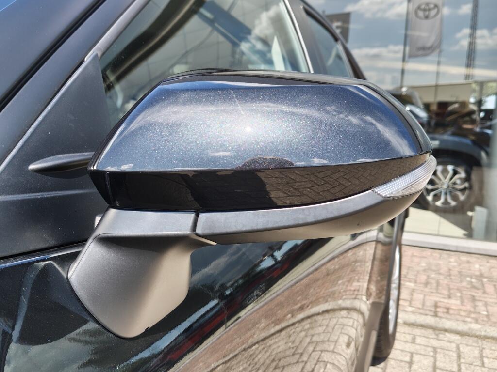 Toyota Yaris Cross 1.5 Hybrid Dynamic | Navi | Head Up Display | El. Achterklep | Keyless Entry - Image 37
