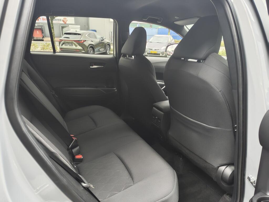 Toyota Corolla Cross Hybrid 200 Dynamic Plus | Keyless Entry | Stoelverwarming - Image 30