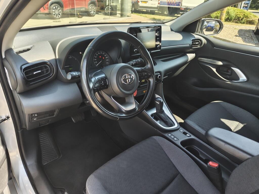 Toyota Yaris 1.5 Hybrid Dynamic | Adaptieve Cruise Control | Achteruitrijcamera | Android Auto, Apple Carplay | - Image 24