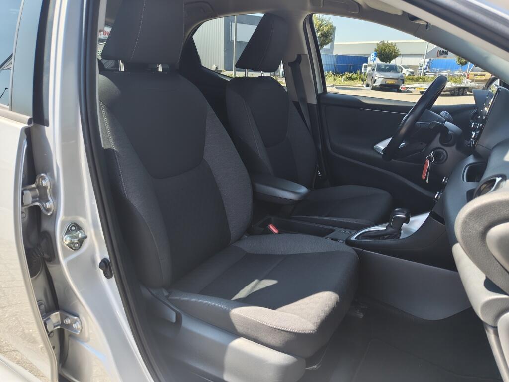Toyota Yaris 1.5 Hybrid Dynamic | Adaptieve Cruise Control | Achteruitrijcamera | Android Auto, Apple Carplay | - Image 26