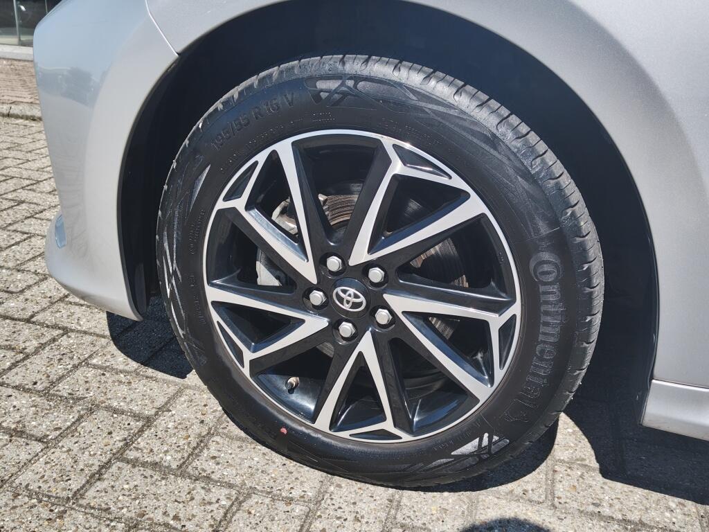 Toyota Yaris 1.5 Hybrid Dynamic | Adaptieve Cruise Control | Achteruitrijcamera | Android Auto, Apple Carplay | - Image 34