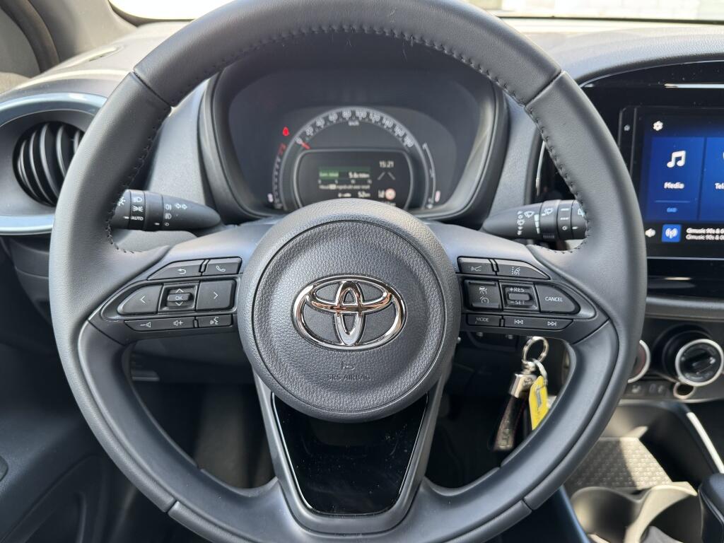 Toyota Aygo X 1.0 VVT-i S-CVT Pulse | Stoelverwarming | Apple CarPlay & Android Auto - Image 14