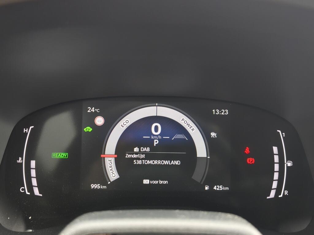 Toyota Aygo X Hybrid 115 GR Sport | Sensoren v/a | Stoelverwarming | El. Inklap. Spiegels | - Image 10