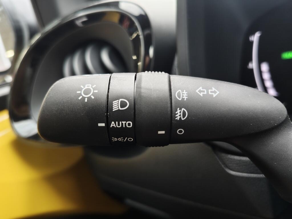 Toyota Aygo X Hybrid 115 GR Sport | Sensoren v/a | Stoelverwarming | El. Inklap. Spiegels | - Image 11
