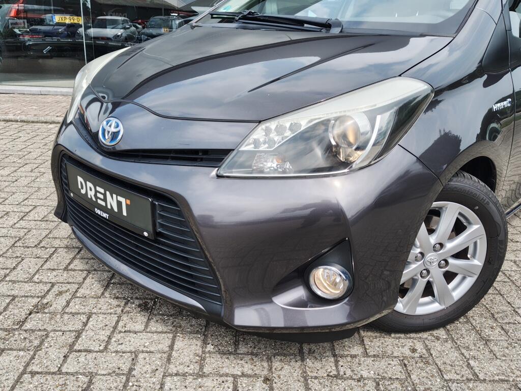 Toyota Yaris 1.5 Hybrid Dynamic | Goed Onderhouden | Navi | Cruise Control | - Image 2