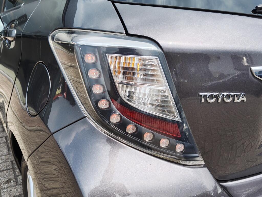 Toyota Yaris 1.5 Hybrid Dynamic | Goed Onderhouden | Navi | Cruise Control | - Image 34