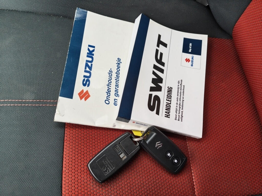 Suzuki Swift 1.6 Sport | Keyless Entry/Start | Airco | Lichtmetalen velgen - Image 37