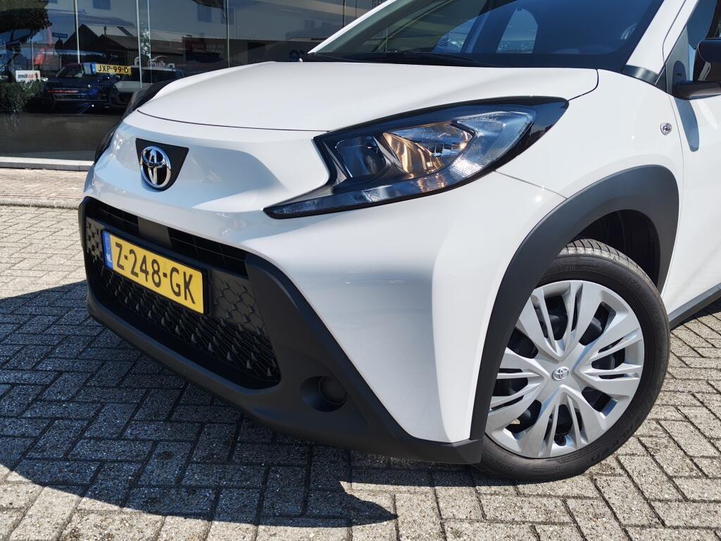 Toyota Aygo X 1.0 VVT-i S-CVT Play | Automaat | Android Auto, Apple Carplay | - Image 2