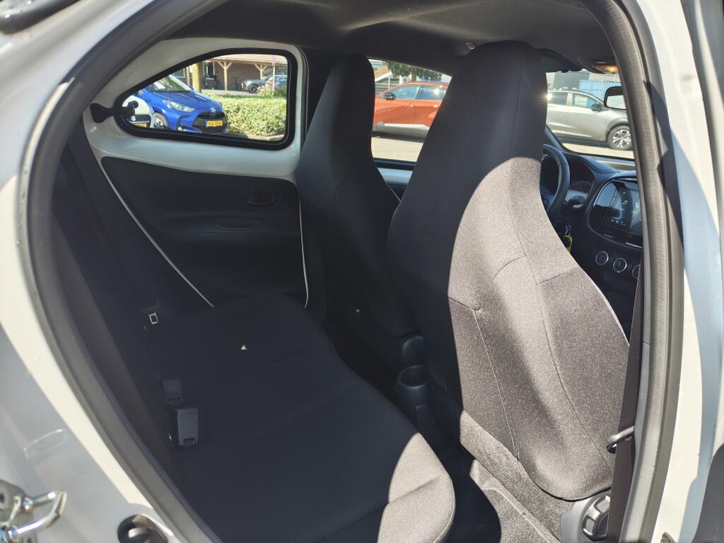 Toyota Aygo X 1.0 VVT-i S-CVT Play | Automaat | Android Auto, Apple Carplay | - Image 26