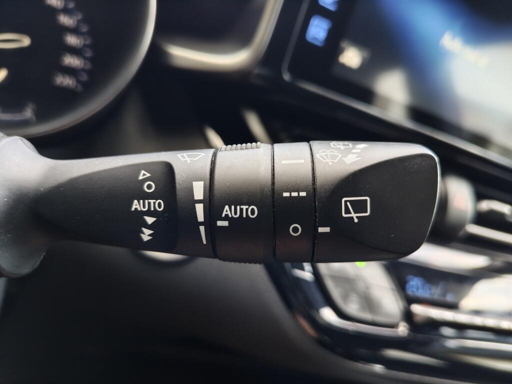 Toyota C-HR 1.8 Hybrid Dynamic | Trekhaak Afneembar | Adaptieve Cruise Control | - Image 13