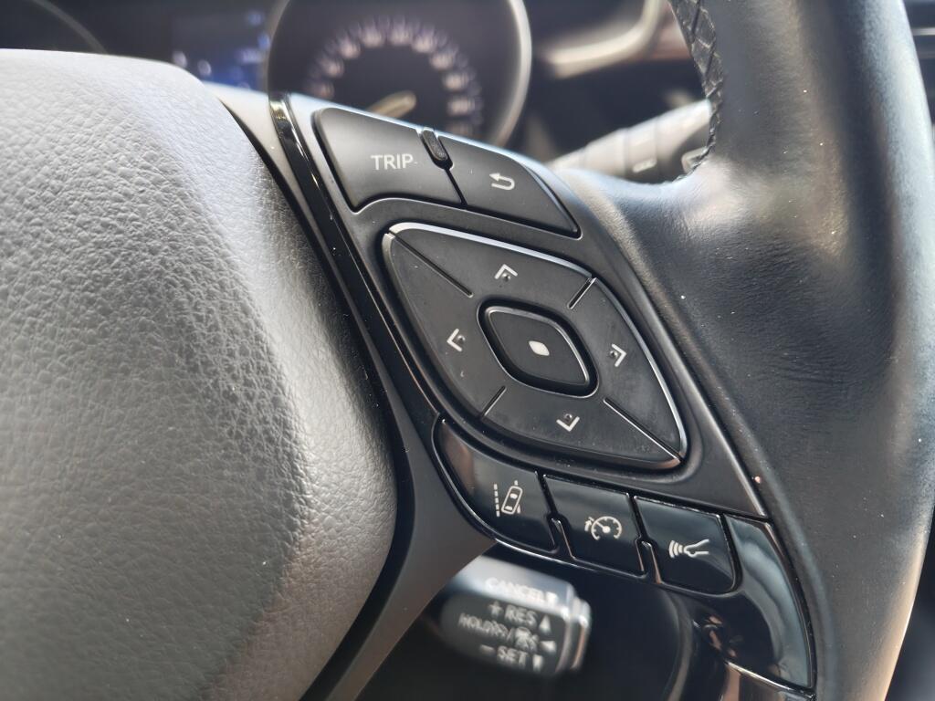 Toyota C-HR 1.8 Hybrid Dynamic | Trekhaak Afneembar | Adaptieve Cruise Control | - Image 15