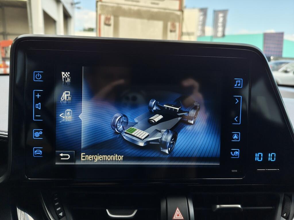 Toyota C-HR 1.8 Hybrid Dynamic | Trekhaak Afneembar | Adaptieve Cruise Control | - Image 19